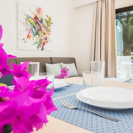 شقة فندقية Tulipanes 2*