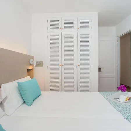 Apartahotel Tulipanes