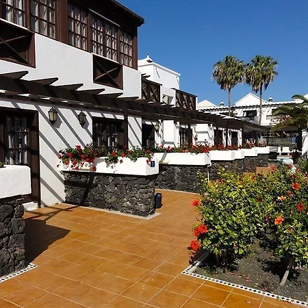 Tulipanes 2* Puerto del Carmen (Lanzarote)