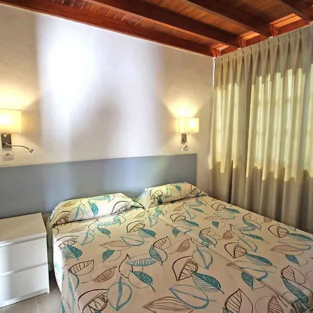 Tulipanes Apartahotel