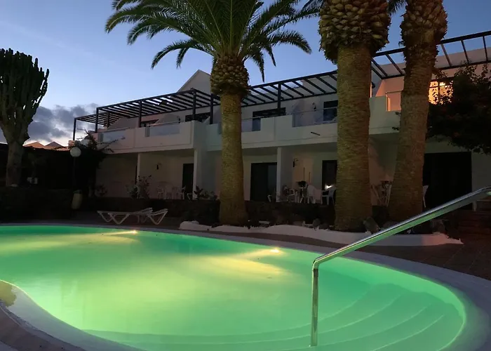 Apart Otel Tulipanes 2*