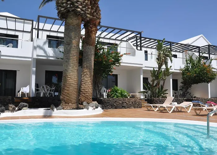 Aparthotel Tulipanes 2*