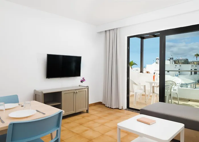 Apart Otel Tulipanes Puerto del Carmen (Lanzarote)