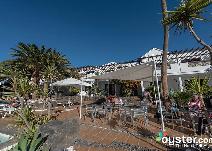 Tulipanes Aparthotel 2*