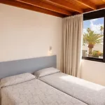 Tulipanes Aparthotel 2*