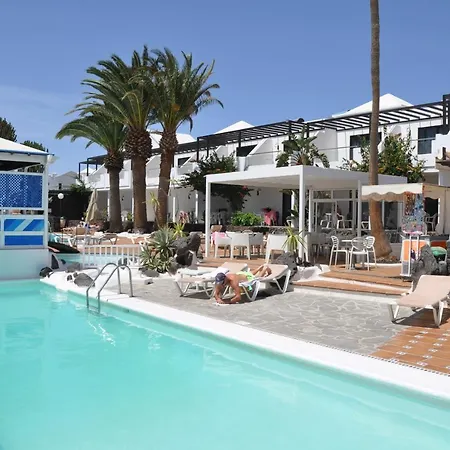 Lägenhetshotell Tulipanes 2*