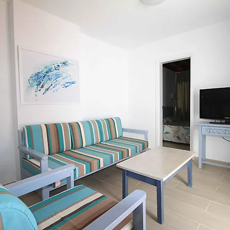 Tulipanes Aparthotel 2*