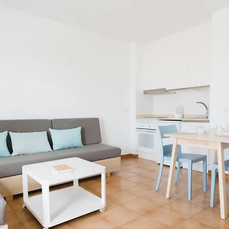 Tulipanes Apartmanhotel Puerto del Carmen (Lanzarote)