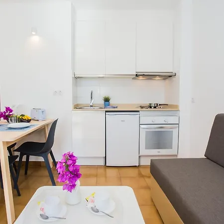 Tulipanes Apartmanhotel