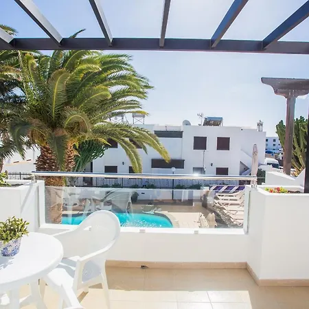 Tulipanes Apartmanhotel 2*