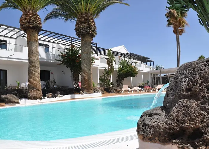 Aparthotel Tulipanes 2*