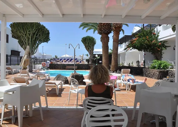 Tulipanes Πουέρτο Ντελ Κάρμεν