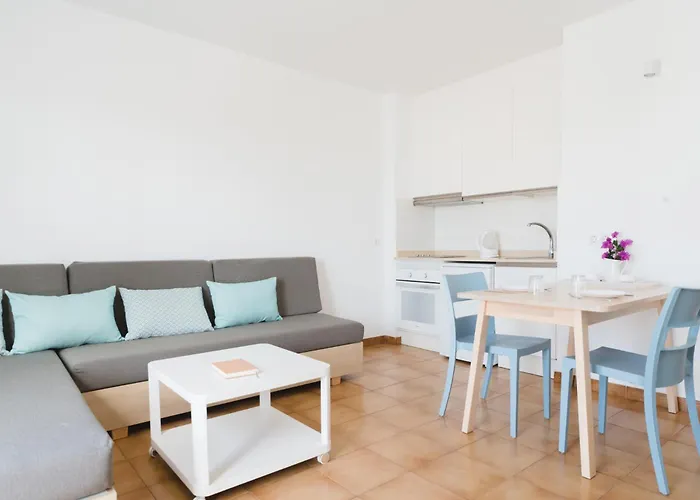 Tulipanes Ξενοδοχείο με διαμερίσματα Πουέρτο Ντελ Κάρμεν