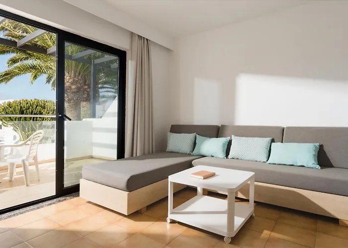 Tulipanes Πουέρτο Ντελ Κάρμεν