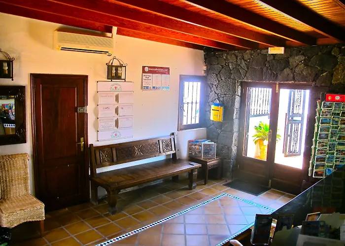 Ξενοδοχείο με διαμερίσματα Tulipanes Πουέρτο Ντελ Κάρμεν