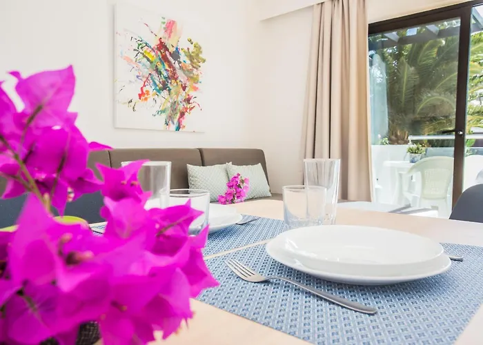 شقة فندقية Tulipanes 2*