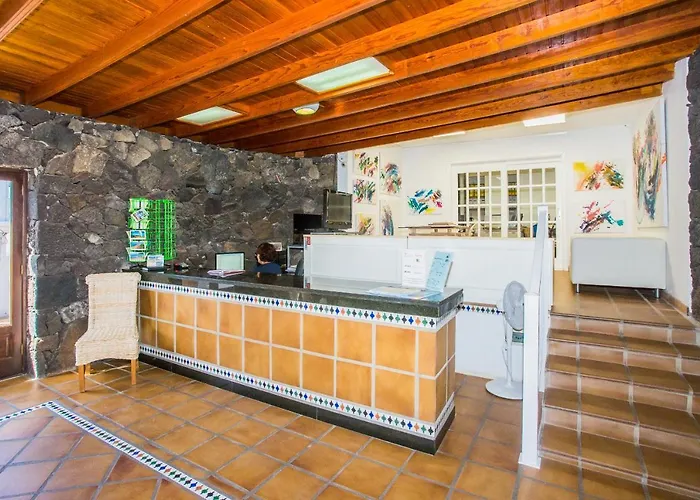 Tulipanes 2* بويرتو ذيل كارمين